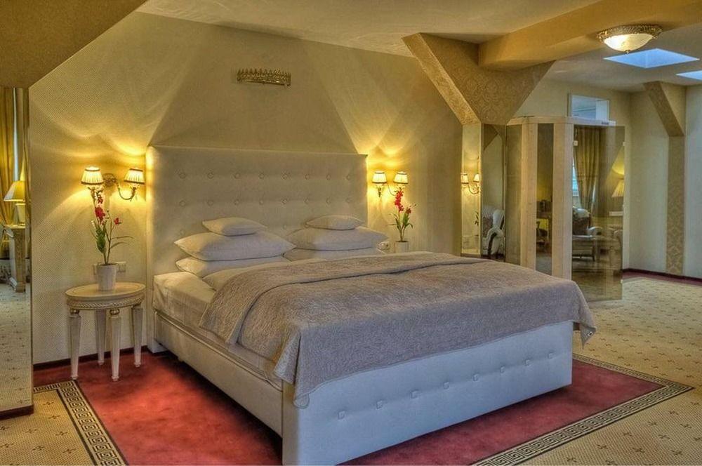 Augusta Am Kurfuerstendamm 3* Berlino