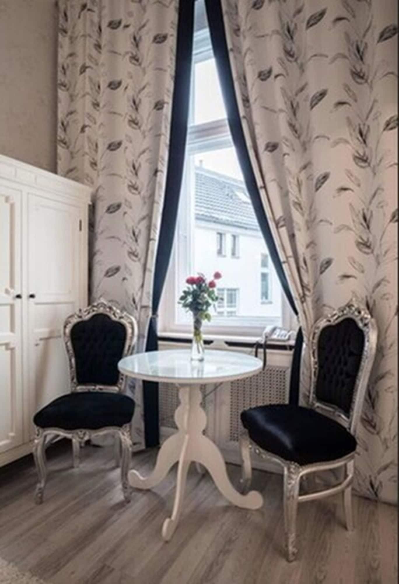 Hotel Augusta Am Kurfuerstendamm 3*