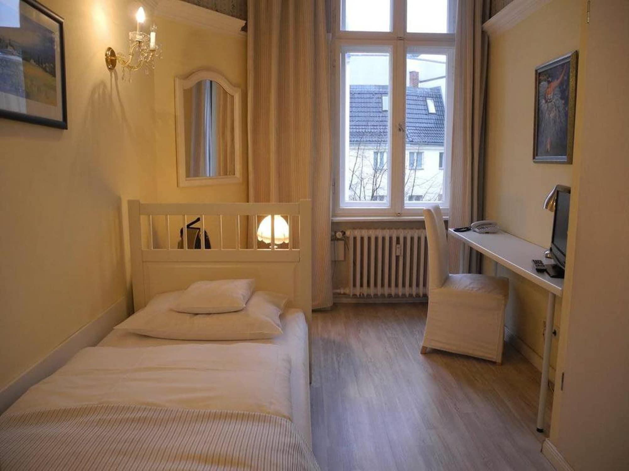 Augusta Am Kurfuerstendamm Berlino